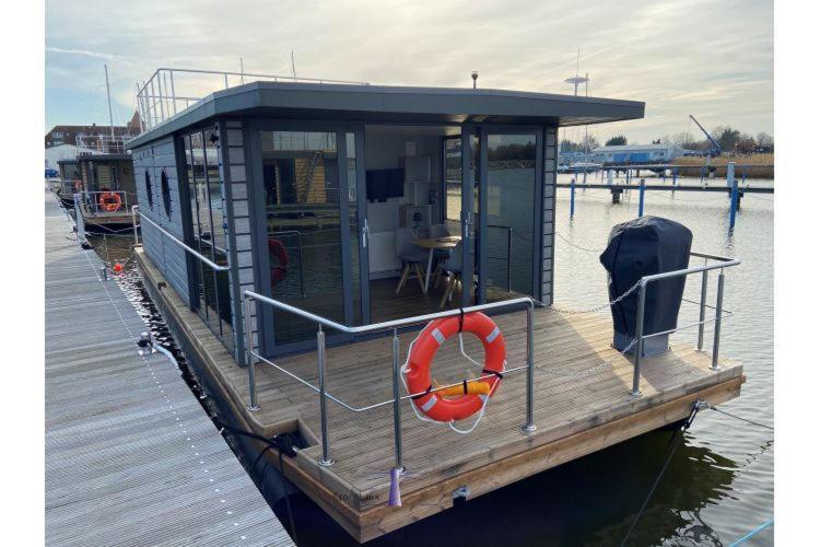 Hausboot Fjord Vela Mit Biosauna In Barth Exteriér fotografie