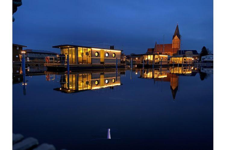 Hausboot Fjord Vela Mit Biosauna In Barth Exteriér fotografie